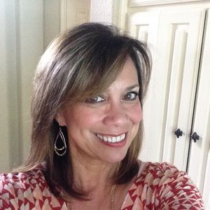 Meet your Posher, Laurie